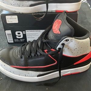 Men’s AJ 2